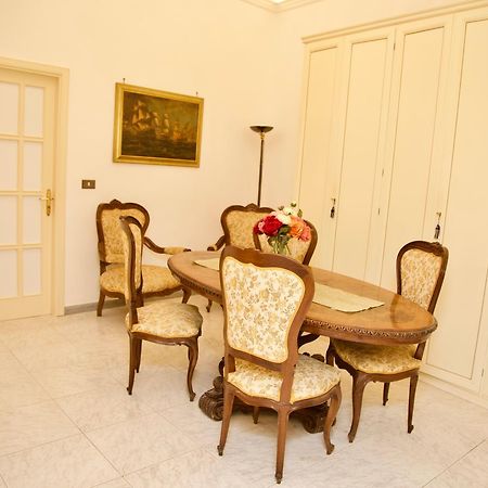 La Terrazza Di Dante Acomodação com café da manhã Nápoles Exterior foto